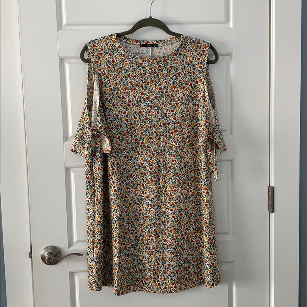 Cold shoulder tunic or dress